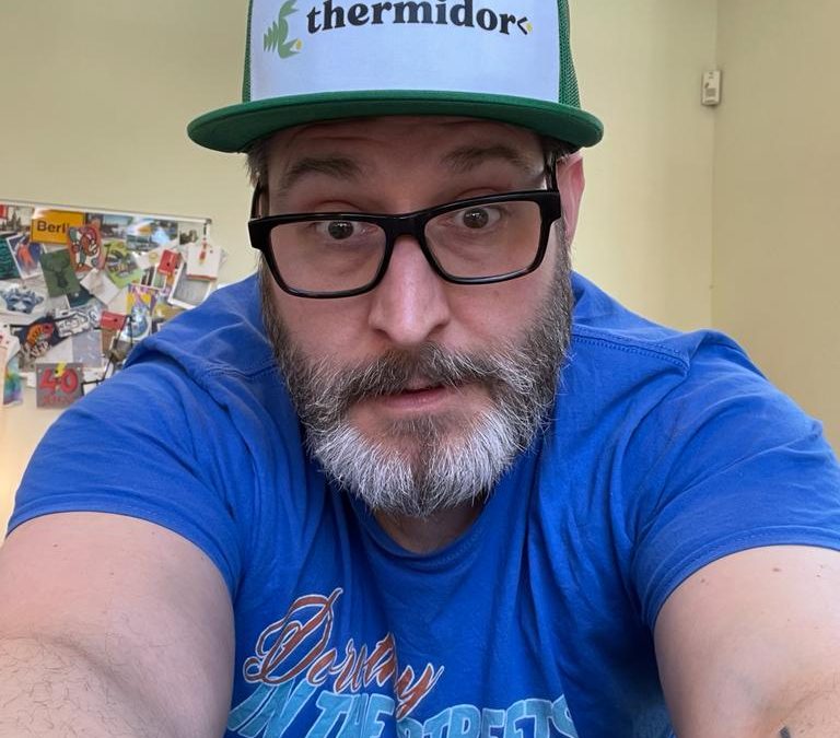 Dave Barton, Cofundador y Director Creativo en thermidor< y Coanfitrión del podcast lobsterpot